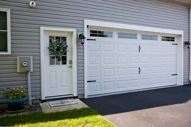 24/7 Emergency Garage Door Panel Replacement experts in Oglethorpe, GA